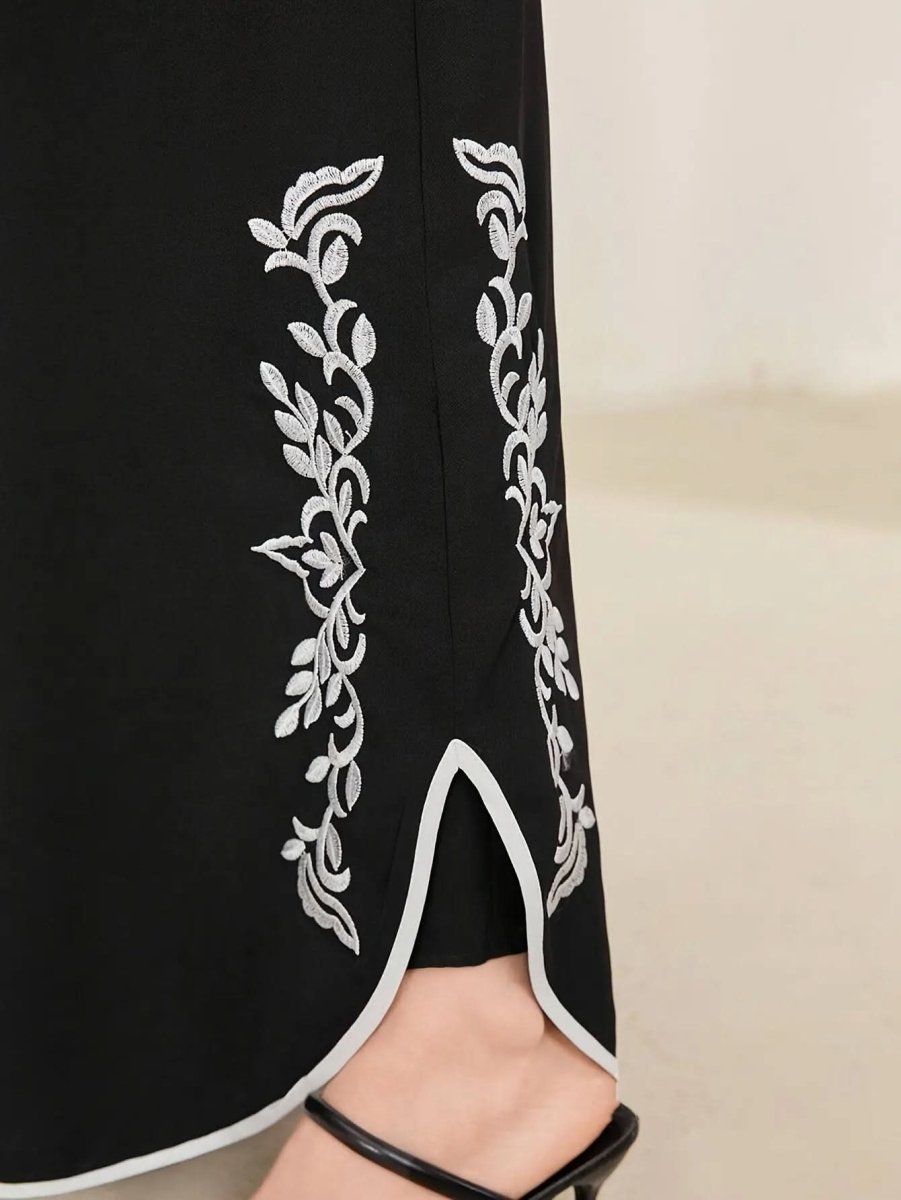 Elegant Embroidered Black Dress - DONGMEI CHEN TEXTILES